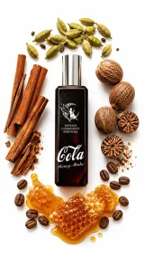 Cola Honey Shake — флакон гурманського парфуму FCP у тёмній композиції зі спеціями